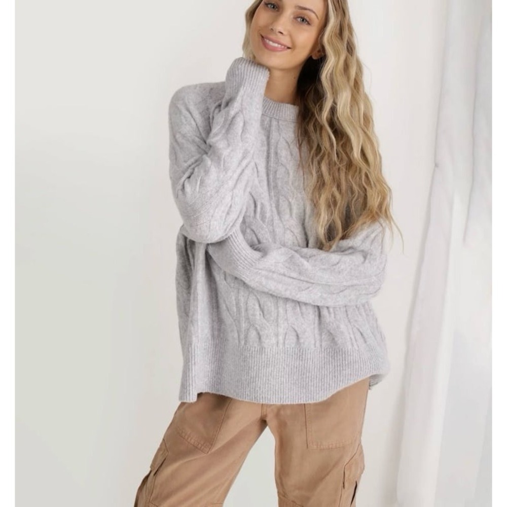 Aerie unREAL Cable Crew Sweater Medium Heather Gray Oversized Womens XL Cozy EUC
